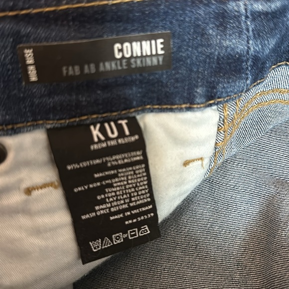 🌻3xHP!🌻 Kut from the Kloth Connie button fly jeans 4 - Picture 5 of 6